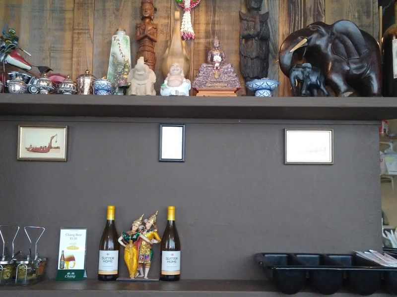 House Of Thai Rice & Noodle interior